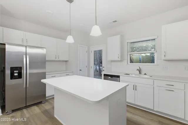 $339,990 | 206 Chateau Drive, New Bern, NC 28560