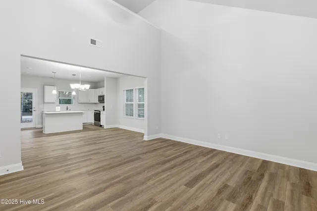 $339,990 | 206 Chateau Drive, New Bern, NC 28560