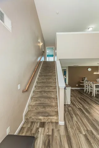 $525,000 | 337 South Stanford Avenue, Fresno, CA 93727