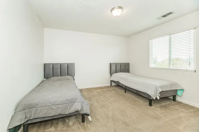 $525,000 | 337 South Stanford Avenue, Fresno, CA 93727