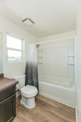 $525,000 | 337 South Stanford Avenue, Fresno, CA 93727