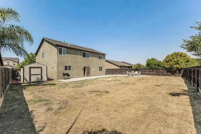 $525,000 | 337 South Stanford Avenue, Fresno, CA 93727