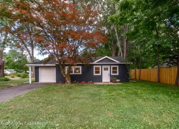 $369,000 | 17 Center Road, High Falls, NY 12440