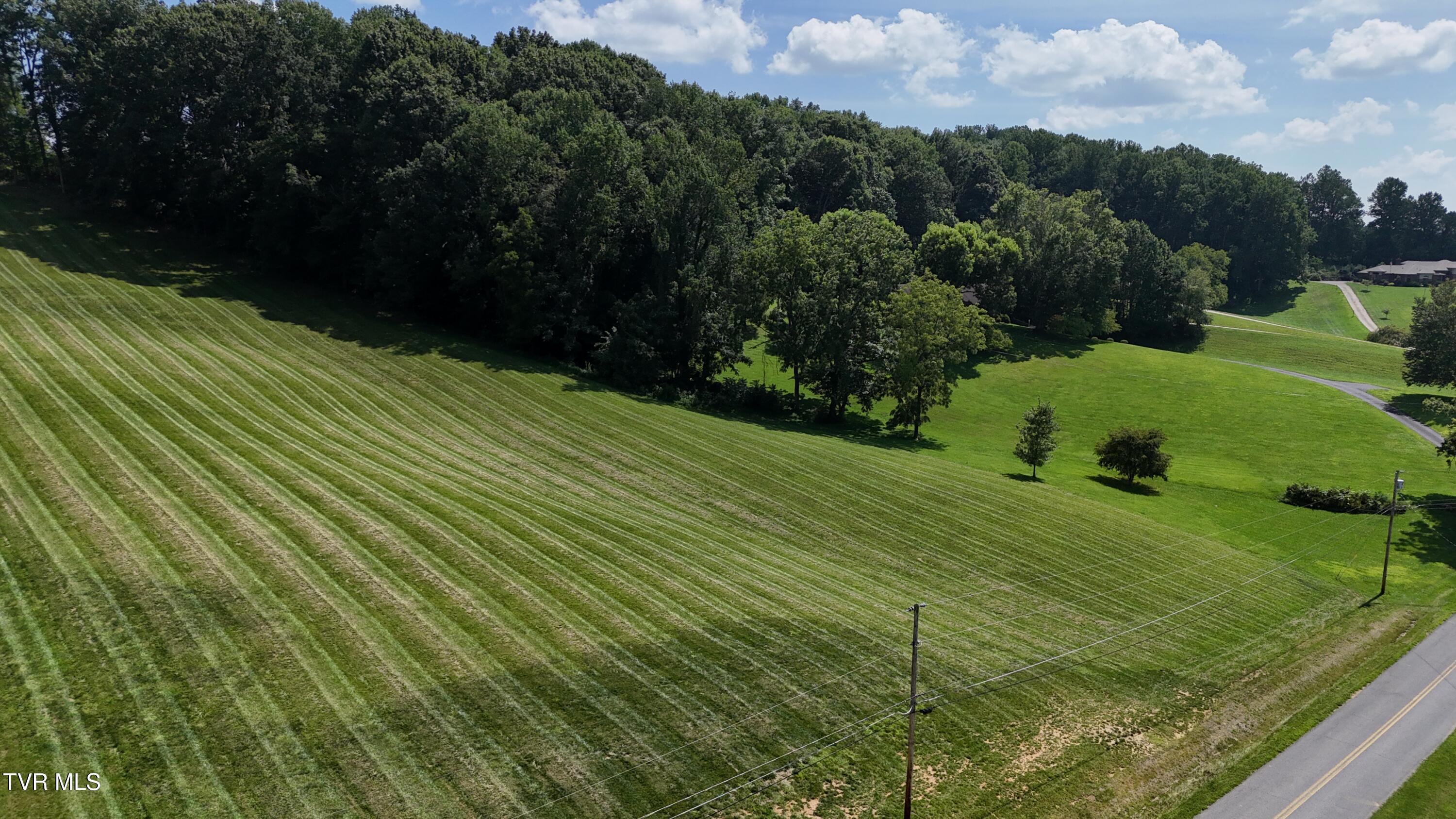 215 Hales Road, Unit 38 Jonesborough, TN 37659 - Photo 8 of 14 dji_fly_20260731_151948_0721_17855354833