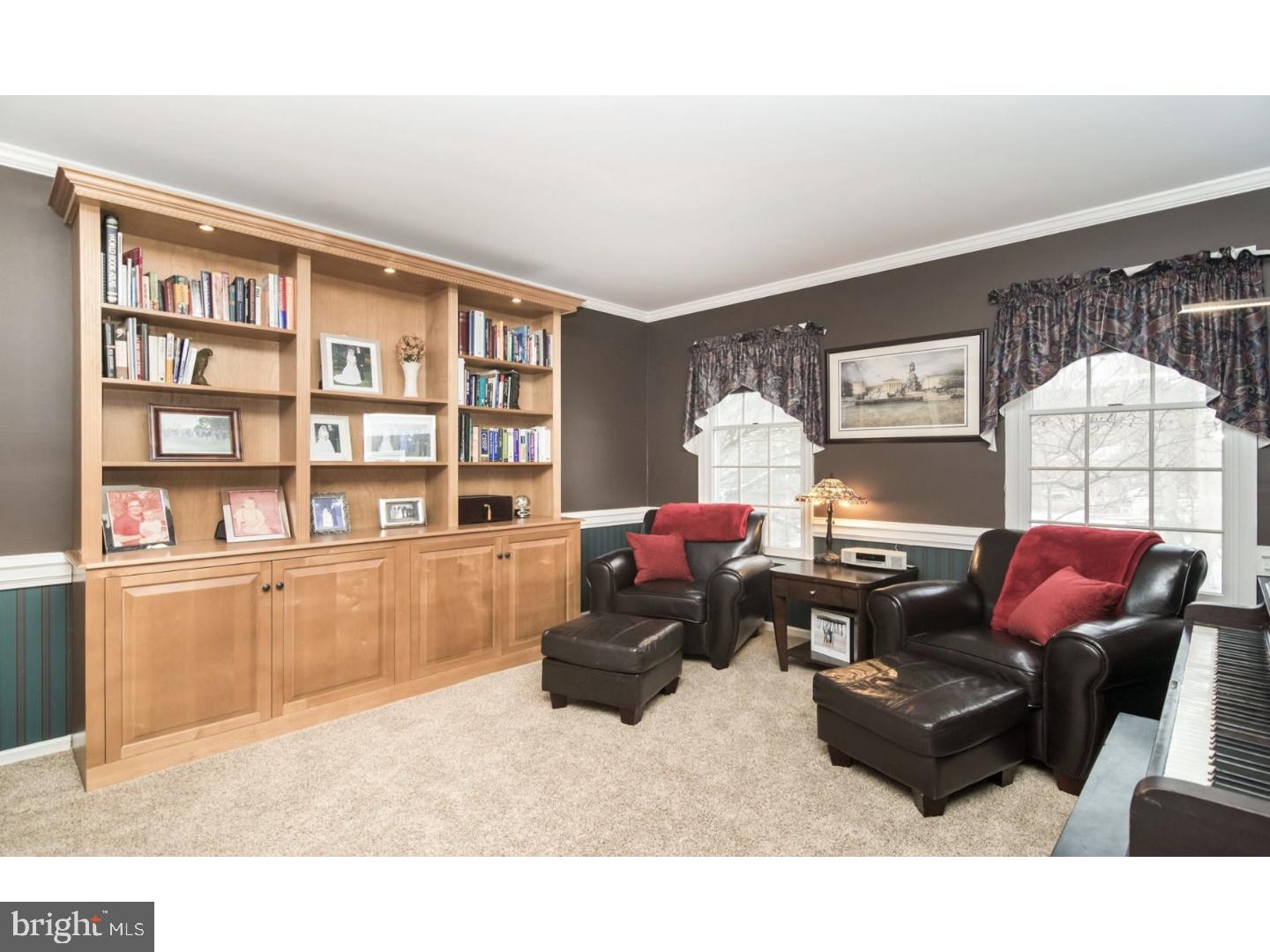 535 Fillman Road Downingtown, PA 19335 - Photo 9 of 25 Living Room