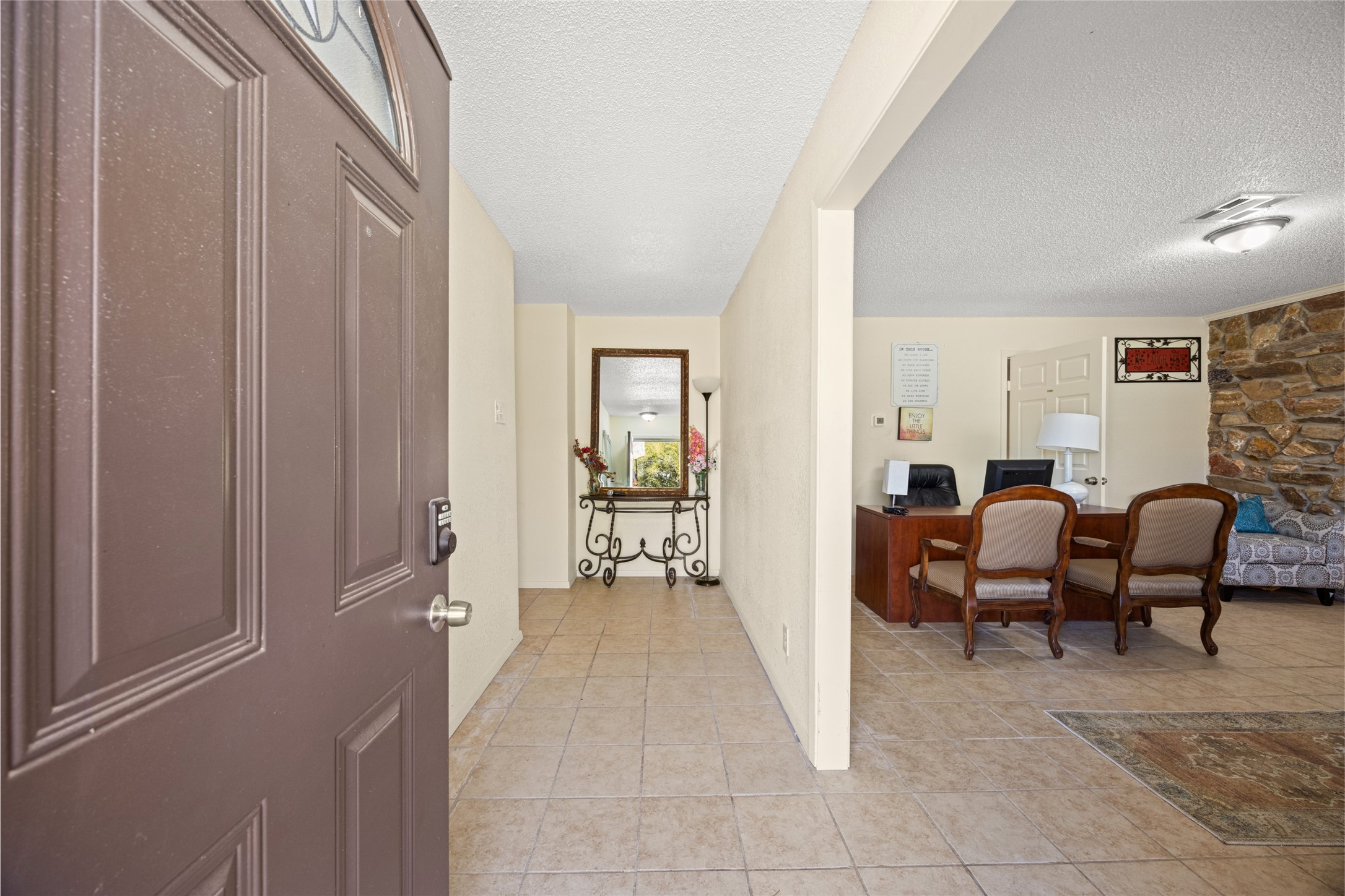25231 Roesner Lane Katy, TX 77494 - Photo 5 of 48 a view of a livingroom with furniture and a window