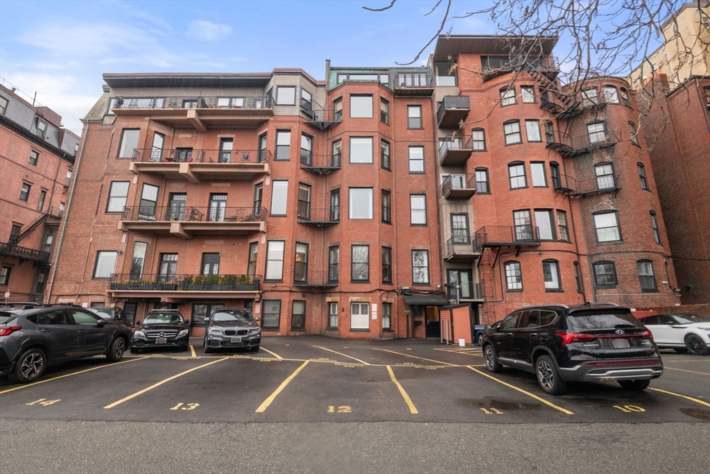 236 Beacon Street, Unit 1E Boston, MA 02116 - Photo 30 of 33
