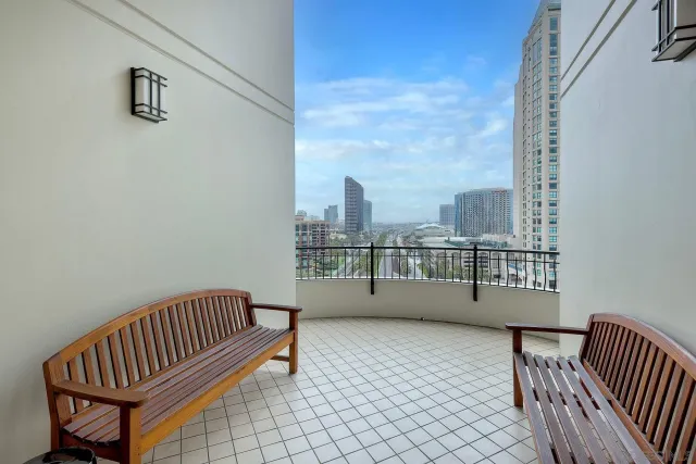 $839,000 | 700 West Harbor Drive, Unit 1306, San Diego, CA 92101