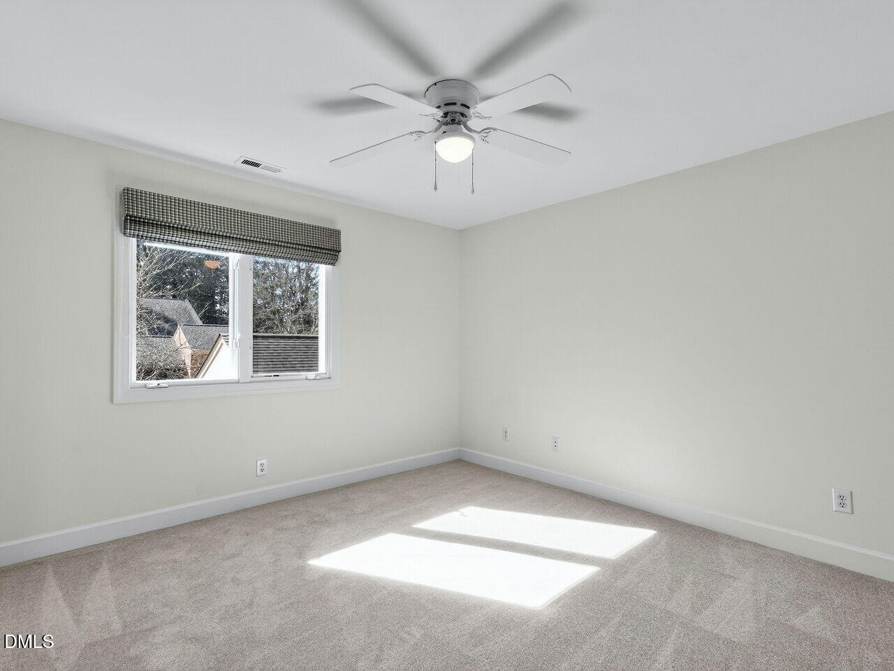 38 Innisfree Drive Durham, NC 27707 - Photo 19 of 30 Bedroom #2 - ensuite to shared bathroom