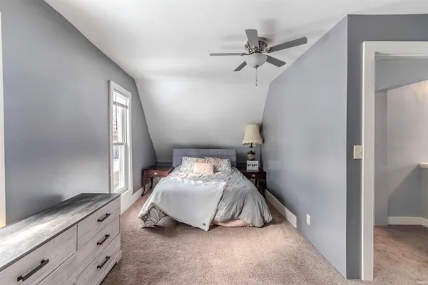 $179,900 | 305 East Wabash Street, Hudson, IN 46747