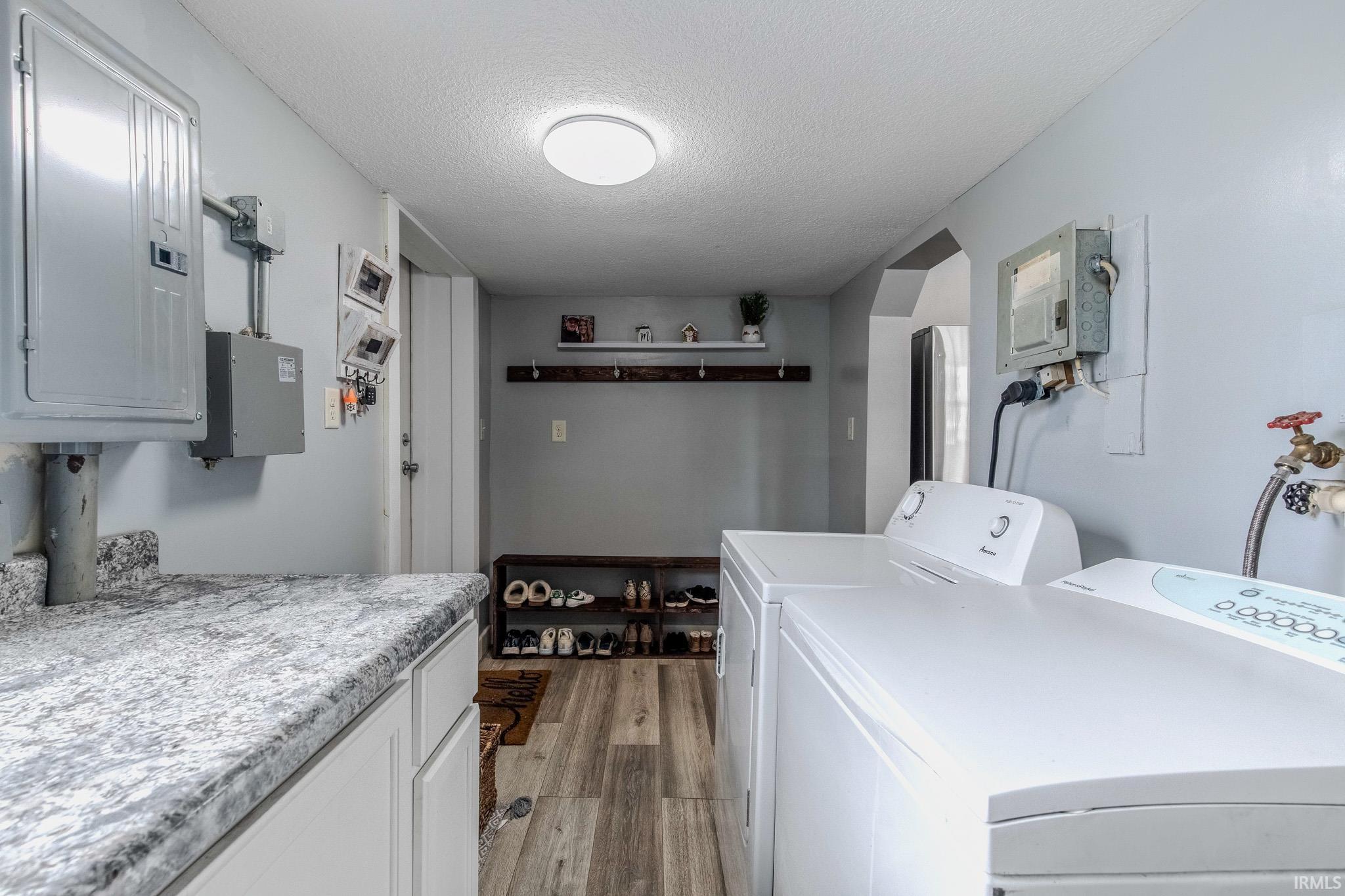 305 East Wabash Street Hudson, IN 46747 - Photo 4 of 20