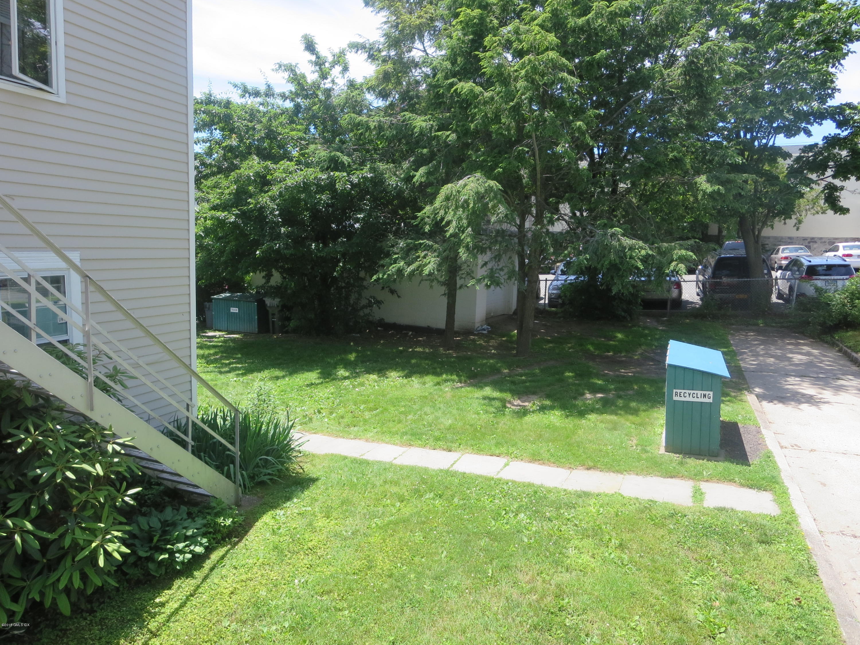 68 Mason Street, Unit 3B Greenwich, CT 06830 - Photo 9 of 10 Back Yard