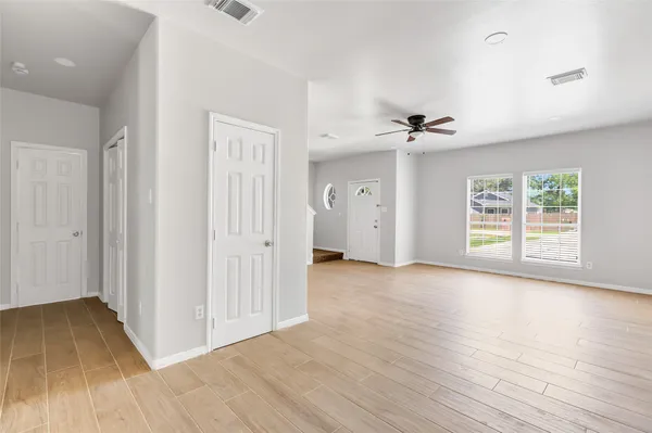 $2,395 | 10445 Wicklowe Street, Unit A, Houston, TX 77016