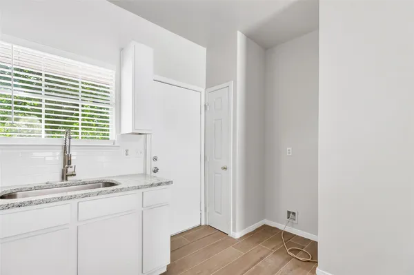 $2,395 | 10445 Wicklowe Street, Unit A, Houston, TX 77016