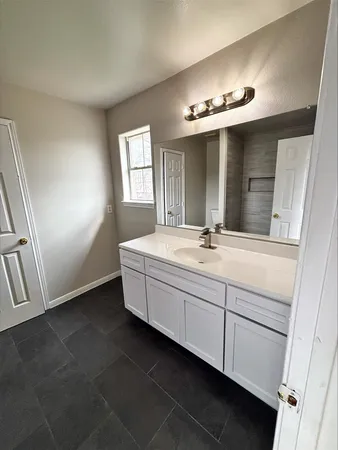 $2,395 | 10445 Wicklowe Street, Unit A, Houston, TX 77016