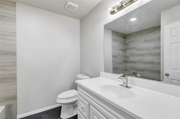$2,395 | 10445 Wicklowe Street, Unit A, Houston, TX 77016