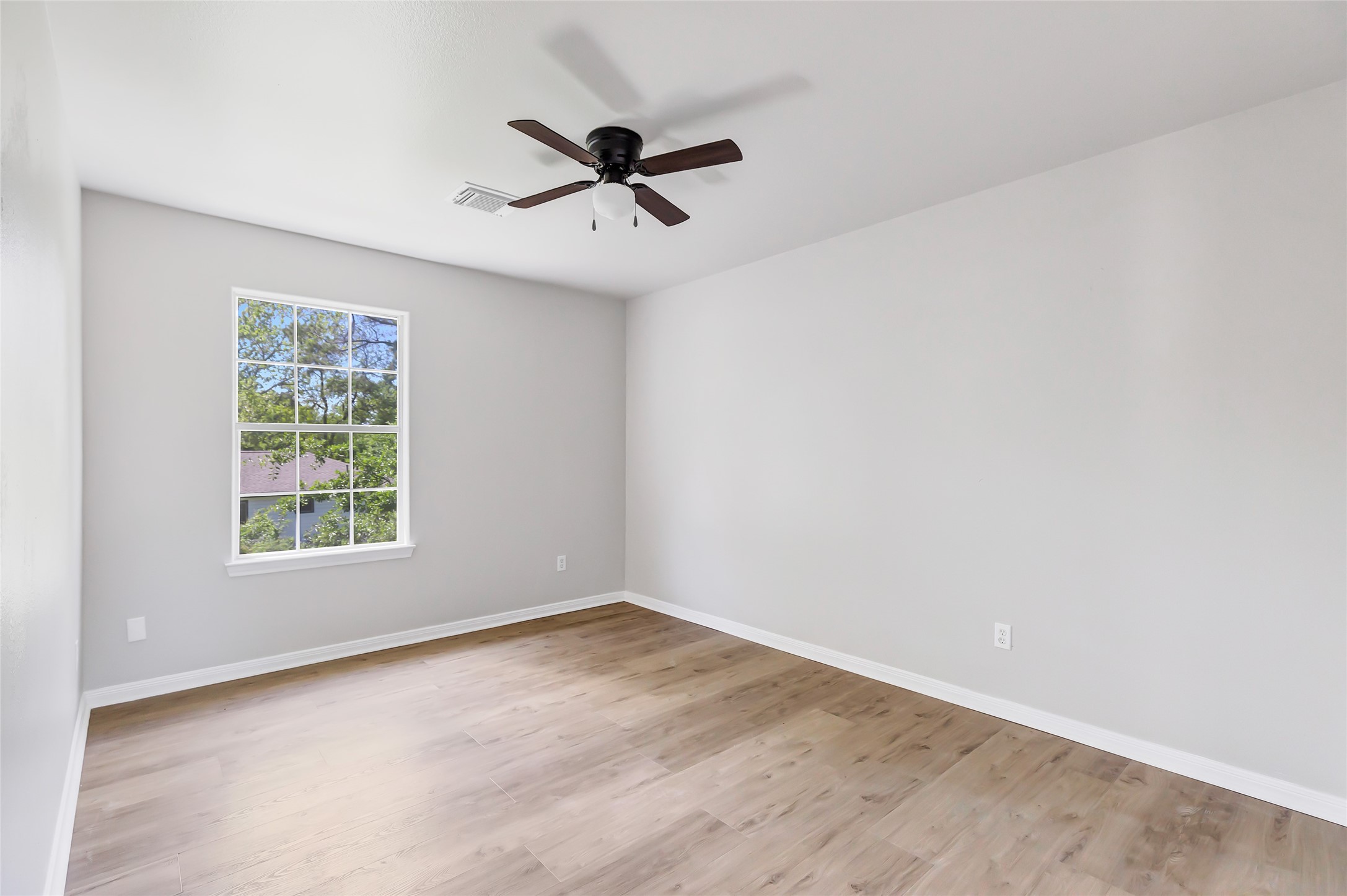 10445 Wicklowe Street, Unit A Houston, TX 77016 - Photo 42 of 48