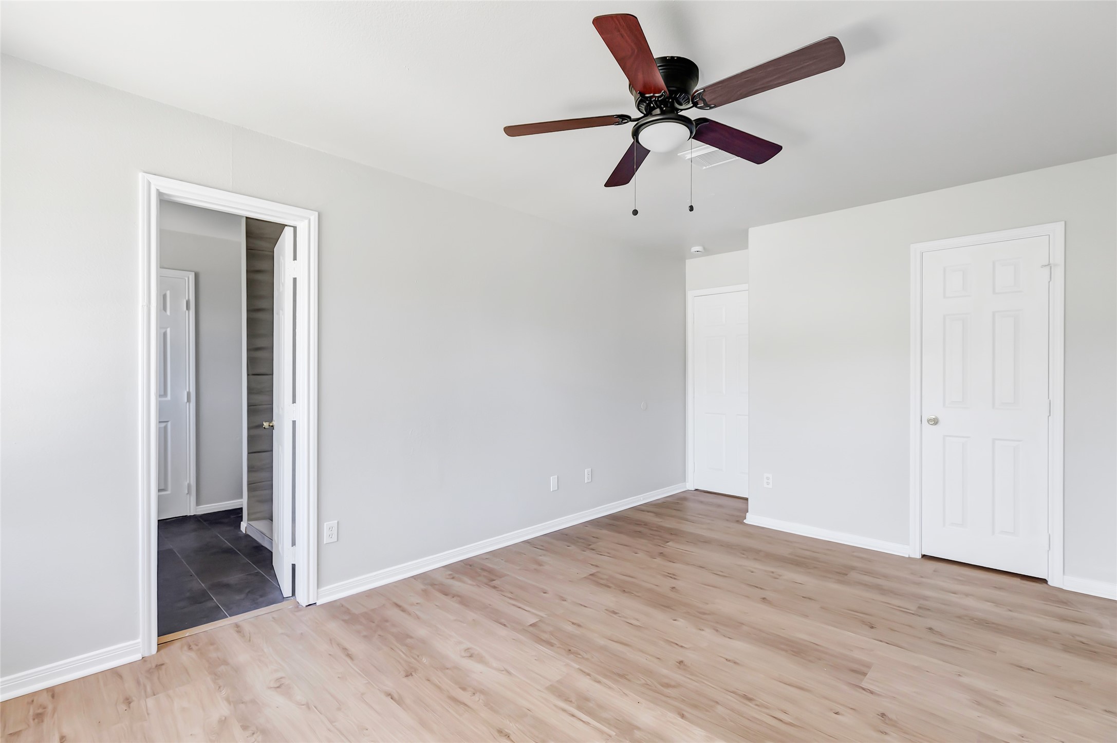 10445 Wicklowe Street, Unit A Houston, TX 77016 - Photo 44 of 48