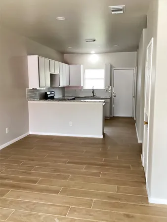 $2,395 | 10445 Wicklowe Street, Unit A, Houston, TX 77016