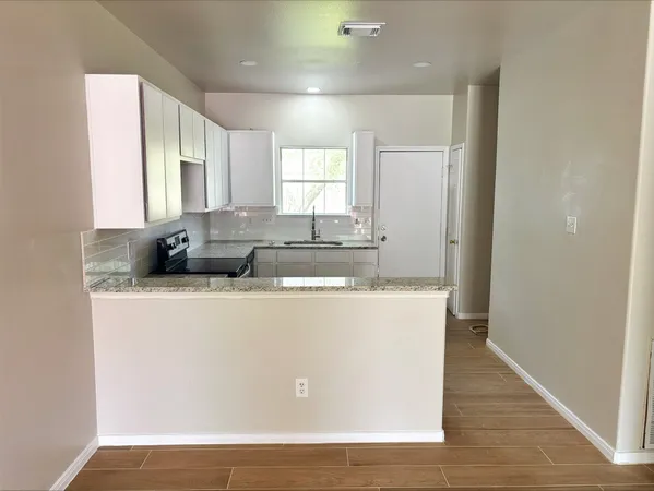 $2,395 | 10445 Wicklowe Street, Unit A, Houston, TX 77016