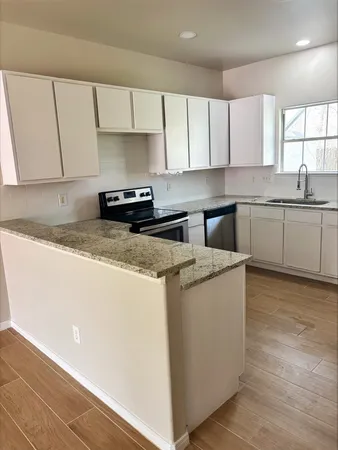 $2,395 | 10445 Wicklowe Street, Unit A, Houston, TX 77016