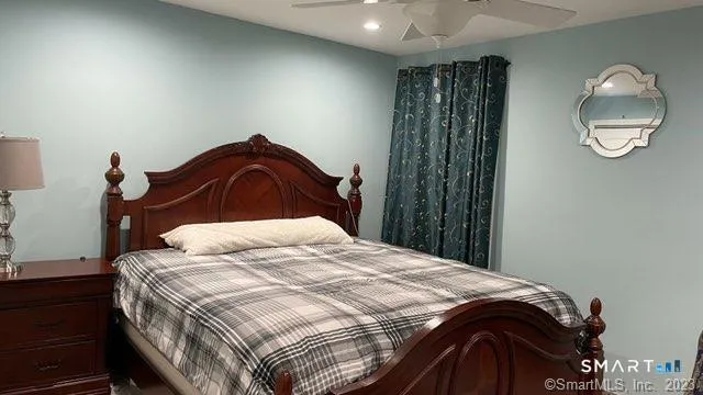 $3,295 | 994 Bunker Hill Avenue, Waterbury, CT 06708