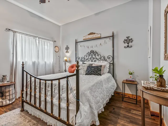 $550,000 | 115 Isle Of Paradise Road, Crawfordville, FL 32327