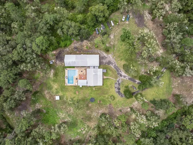 $550,000 | 115 Isle Of Paradise Road, Crawfordville, FL 32327