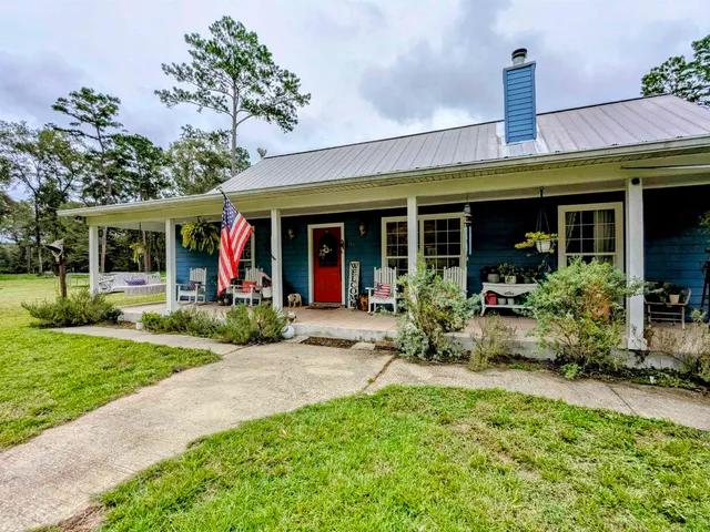 $550,000 | 115 Isle Of Paradise Road, Crawfordville, FL 32327