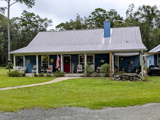 $550,000 | 115 Isle Of Paradise Road, Crawfordville, FL 32327