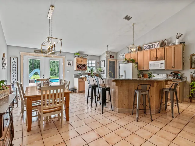 $550,000 | 115 Isle Of Paradise Road, Crawfordville, FL 32327