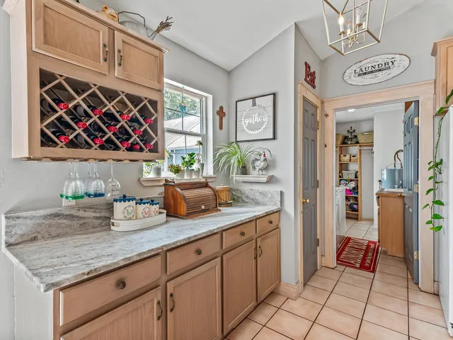 $550,000 | 115 Isle Of Paradise Road, Crawfordville, FL 32327