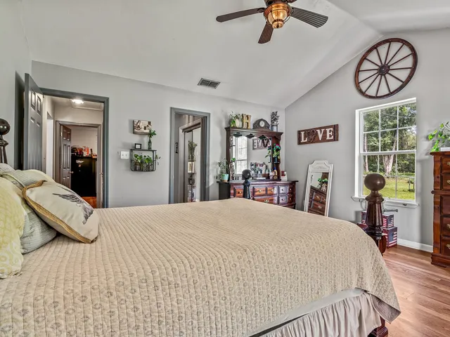 $550,000 | 115 Isle Of Paradise Road, Crawfordville, FL 32327