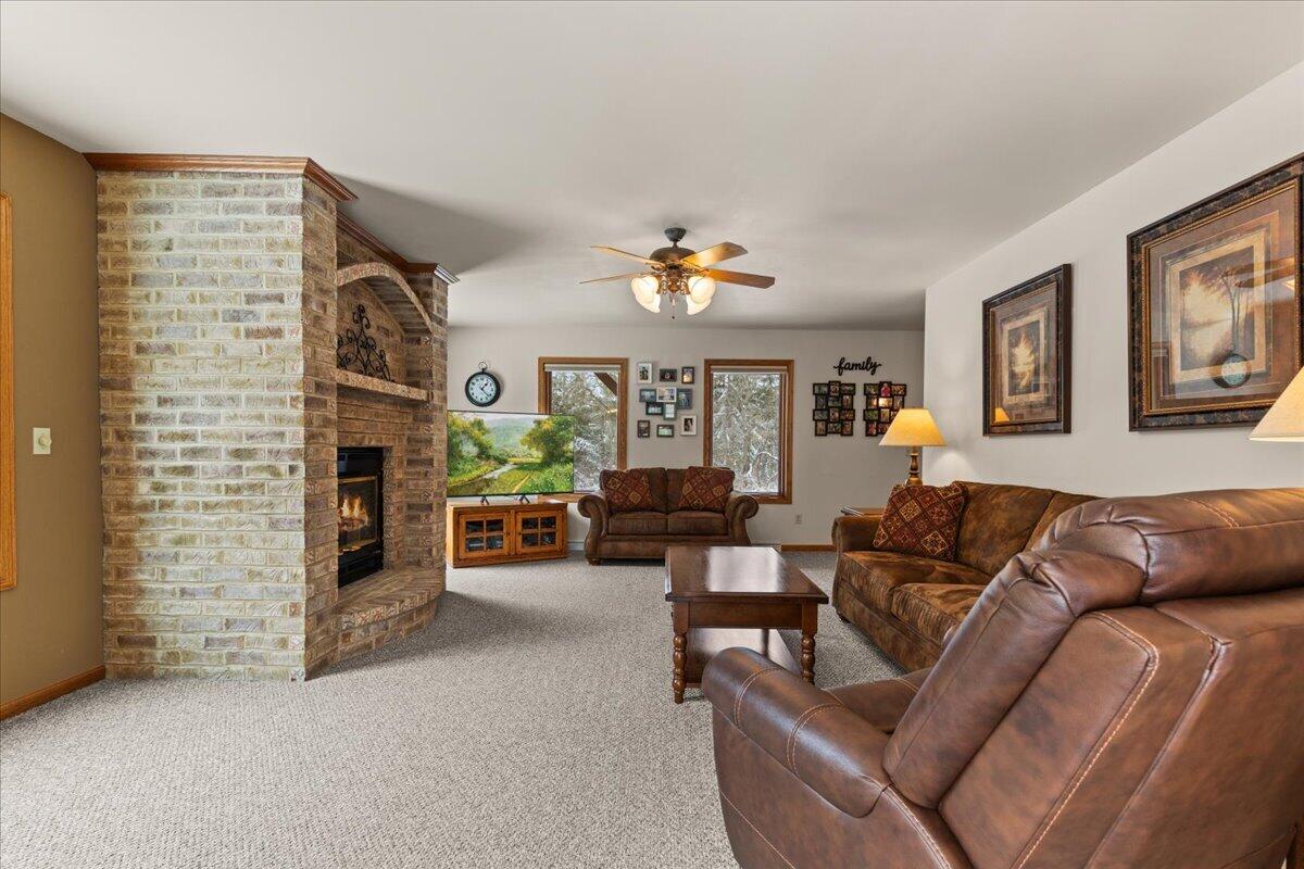 N5968 County Road P Herman, WI 53050 - Photo 16 of 66 Living Room
