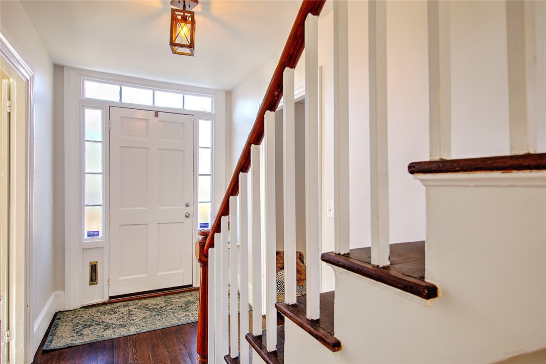 12 Sheldon Street Providence, RI 02906 - Photo 3 of 50