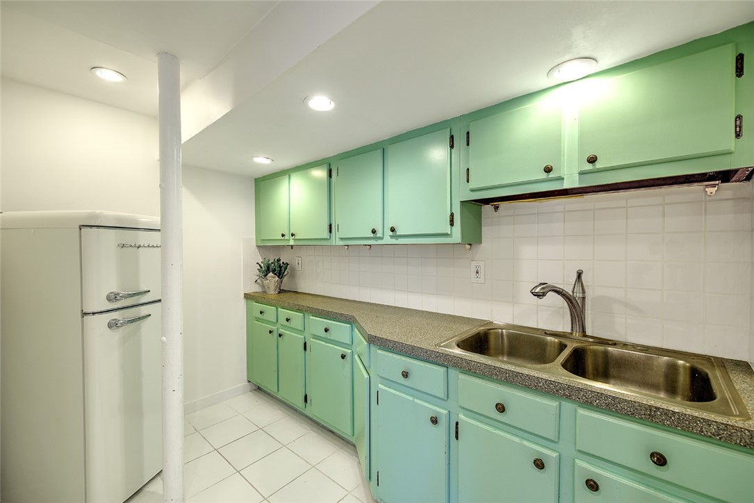 12 Sheldon Street Providence, RI 02906 - Photo 44 of 50