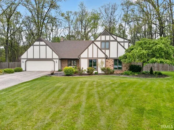 $450,000 | 17113 Platter Parkway, Woodburn, IN 46797