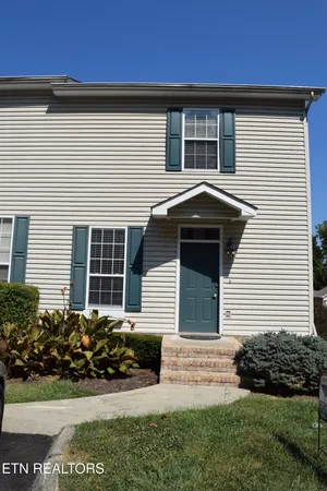 $2,010 | 10725 Prince Albert Way, Unit 4, Knoxville, TN 37934