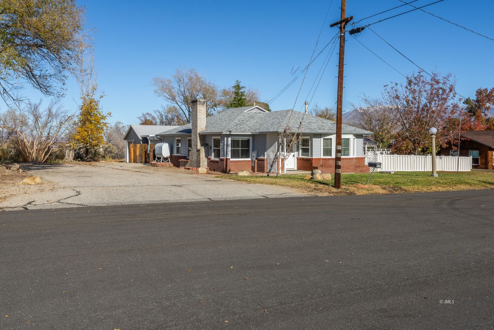 317 West Main Street Independence, CA 93526 - Photo 20 of 33 a view of a building with a street
