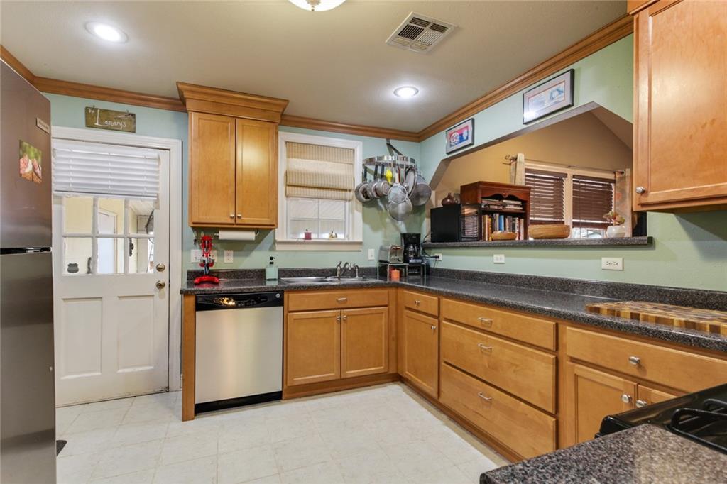 1016 Tullulah Avenue River Ridge, LA 70123 - Photo 5 of 15