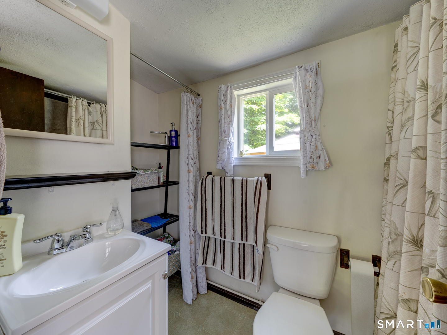 349 Walnut Trail Coventry, CT 06238 - Photo 22 of 33