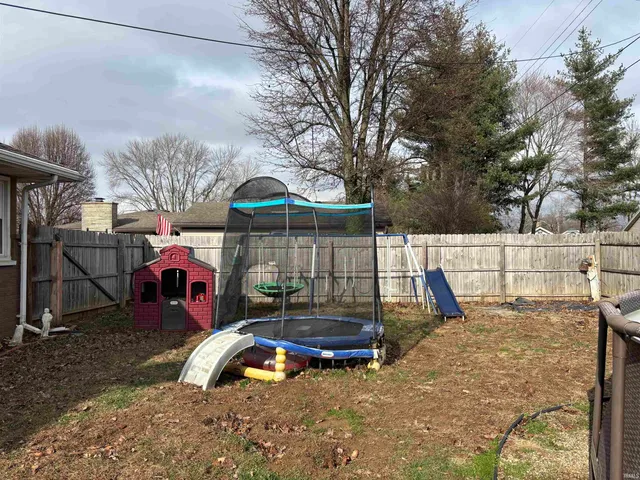 $249,900 | 208 South Highland Drive, Salem, IN 47167