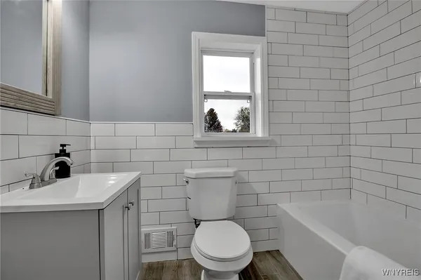 $329,900 | 12663 Presbyterian Road, Ridgeway, NY 14479