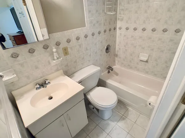 $3,700 | 530 Garden Street, Unit 2, Hoboken, NJ 07030