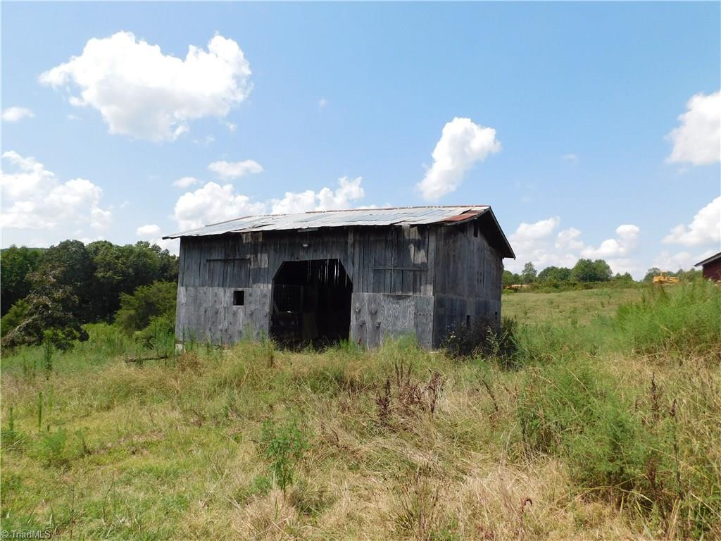 712 Flake Briles Road Trinity, NC 27370 - Photo 3 of 10 old barn