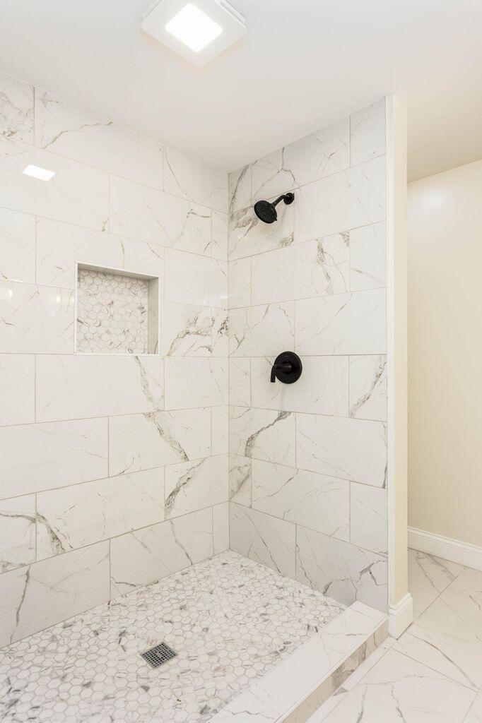 333 Cross Road Dunlap, TN 37327 - Photo 17 of 28 Primary Bath