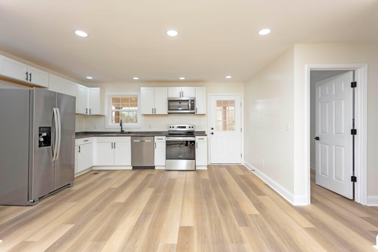 333 Cross Road Dunlap, TN 37327 - Photo 2 of 28 Kitchen