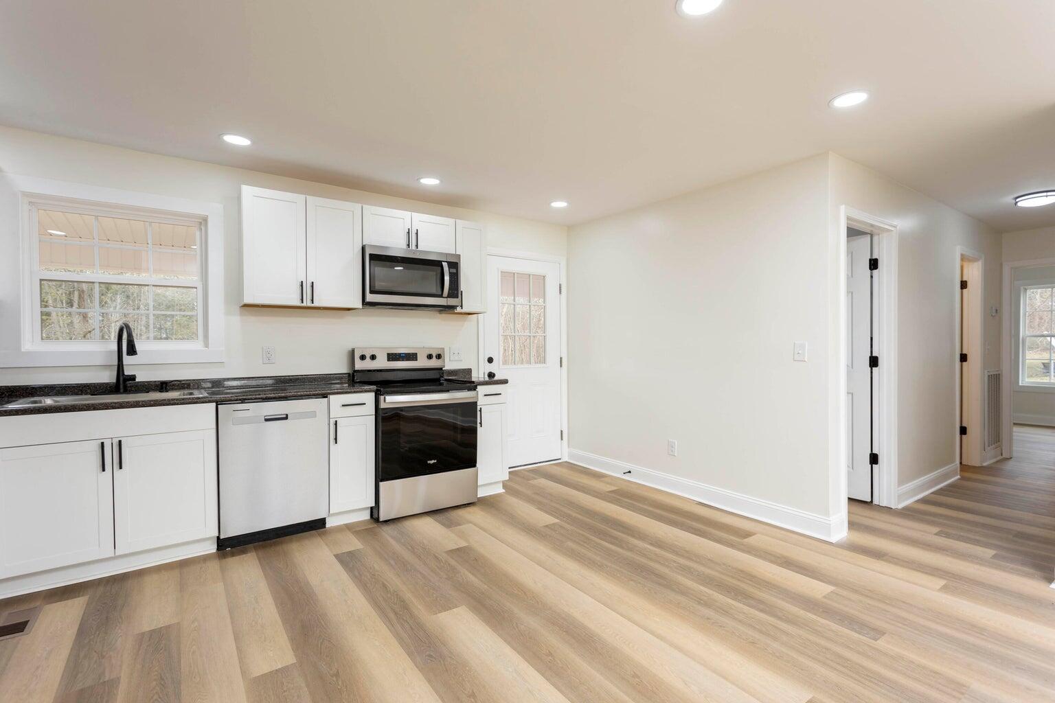 333 Cross Road Dunlap, TN 37327 - Photo 4 of 28 Kitchen