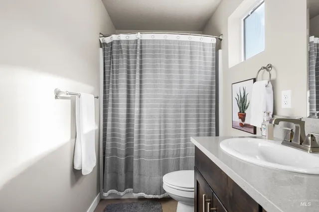 $449,000 | 1905 North Chandra Way, Meridian, ID 83646