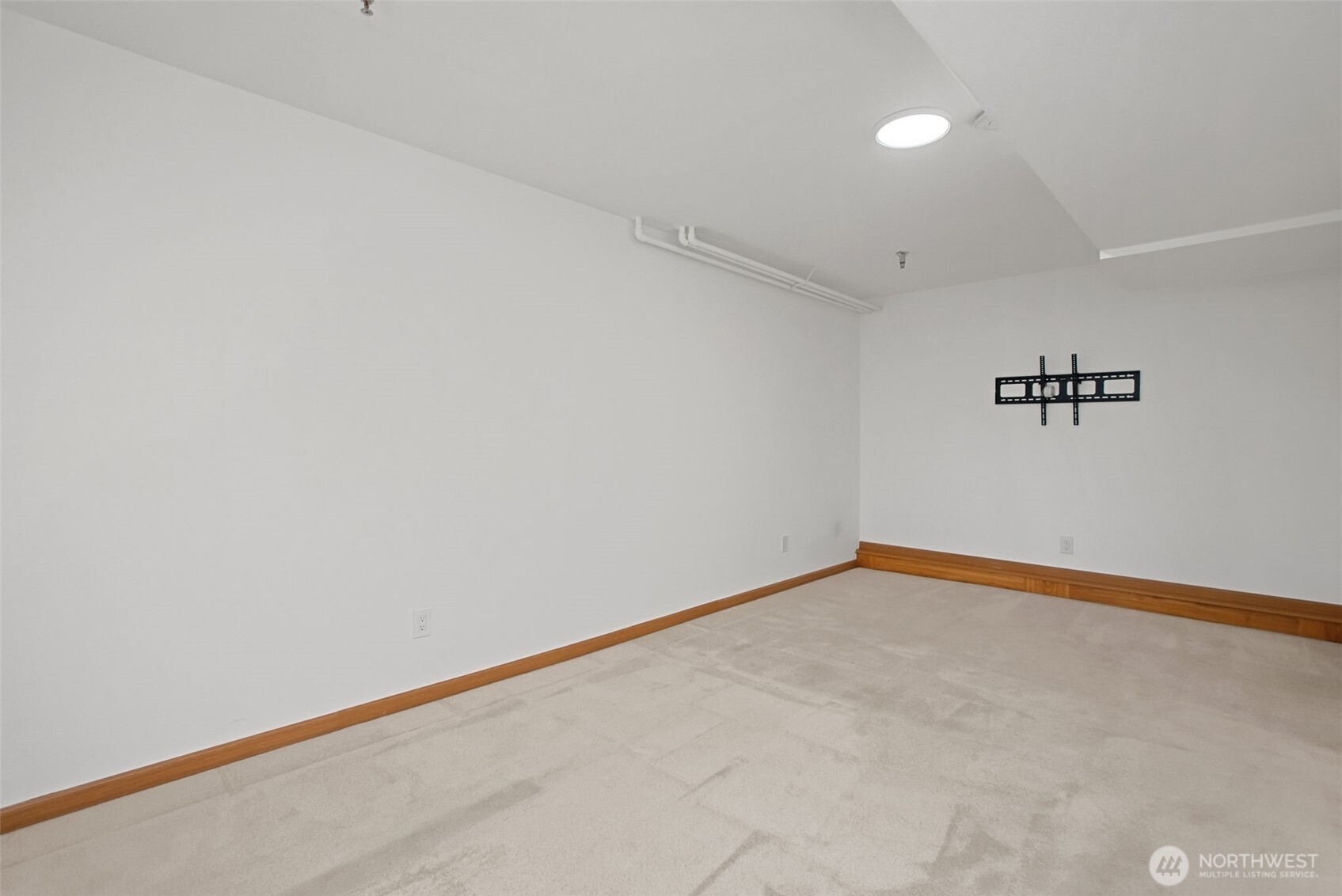 2300 Benson Road South, Unit 21 Renton, WA 98055 - Photo 33 of 40 Gallery Image 33